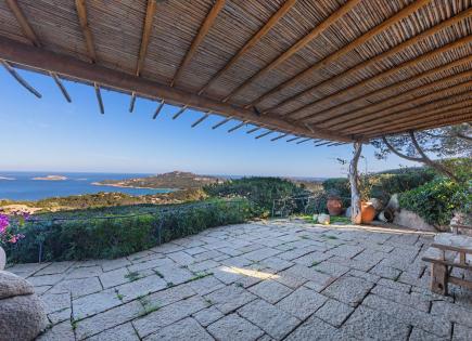 Villa for 3 600 000 euro in Porto Cervo, Italy