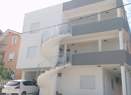 Flat for 45 000 euro in Dobra Voda, Montenegro
