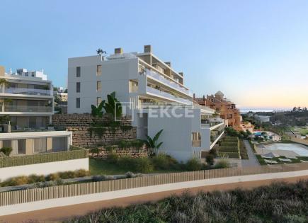 Penthouse for 448 000 euro in Estepona, Spain