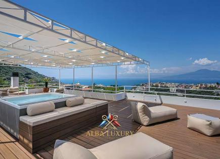 Villa for 8 000 000 euro in Italy