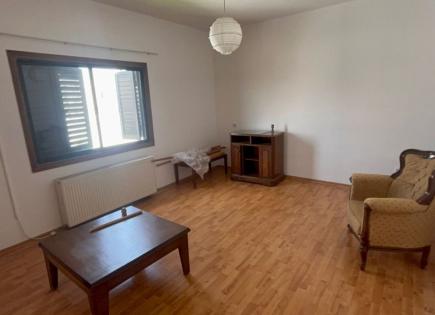 Apartment für 1 300 euro pro Monat in Limassol, Zypern