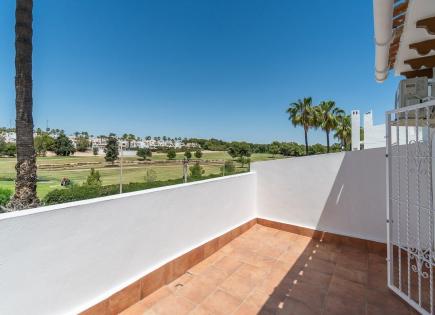 Chalet for 1 700 euro per month in Orihuela Costa, Spain