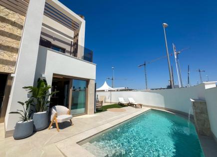 Villa for 384 000 euro in Rojales, Spain