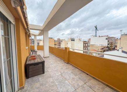 Penthouse for 900 euro per month in La Mata, Spain