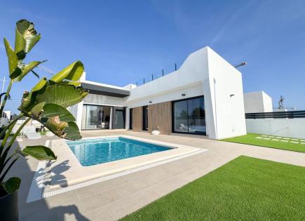 Villa per 399 900 euro a San Miguel de Salinas, Spagna