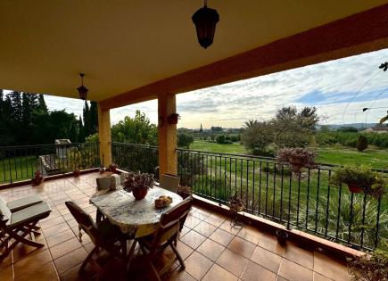 Granja para 320 000 euro en Daya Nueva, España