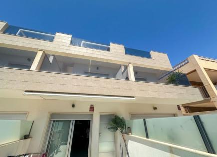 Chalet pour 1 800 Euro par mois à Torre de la Horadada, Espagne