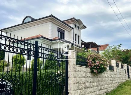 Villa für 970 000 euro in Halbinsel Luštica, Montenegro