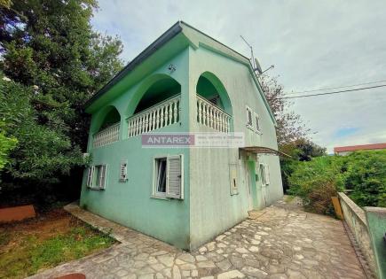 Villa for 320 000 euro in Krasici, Montenegro