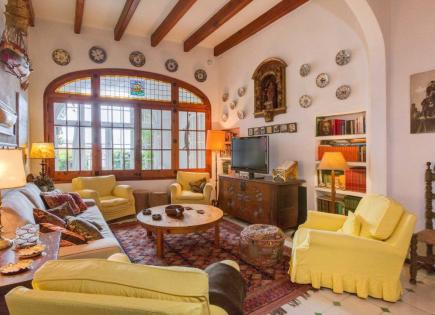 Hotel for 4 800 000 euro in Cadaques, Spain