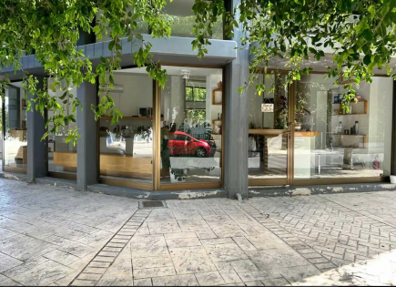 Commercial apartment building for 450 000 euro in Agios Georgios, Cyprus