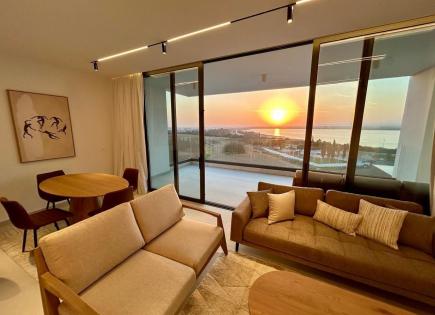 Apartamento para 2 500 euro por mes en Lárnaca, Chipre