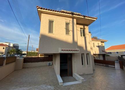 House for 2 200 euro per month in Germasogeia, Cyprus
