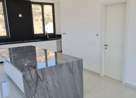 House for 4 500 000 euro in Agios Tychon, Cyprus
