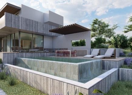 House for 700 000 euro in Chlorakas, Cyprus