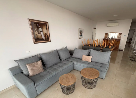 Apartment für 2 300 euro pro Monat in Agios Athanasios, Zypern