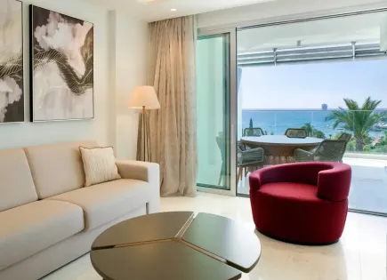 Apartment für 10 750 euro pro Monat in Parekklisia, Zypern