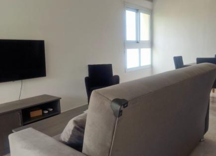Apartment für 1 300 euro pro Monat in Agios Athanasios, Zypern