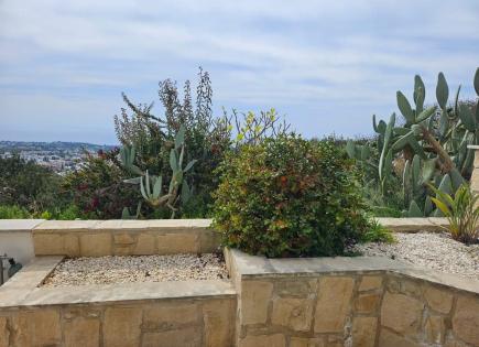 Apartment for 1 750 euro per month in Paphos, Cyprus