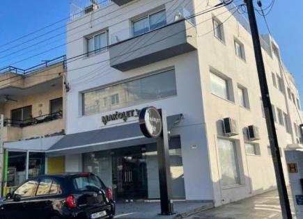 Apartment für 1 600 euro pro Monat in Mesa Geitonia, Zypern