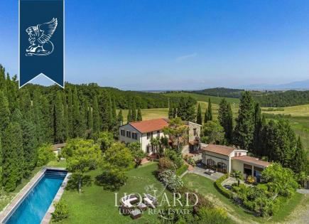 Farm for 990 000 euro in Livorno, Italy