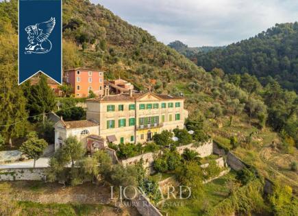 Villa for 2 900 000 euro in Camaiore, Italy