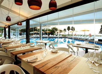 Café, restaurant pour 1 950 000 Euro à Platja D'Aro, Espagne