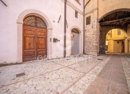 Apartment für 230 000 euro in Spoleto, Italien