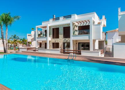Bungalow para 315 000 euro en Torrevieja, España