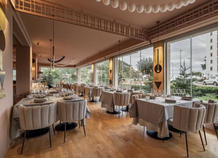 Commercial property for 1 750 000 euro in Barcelona, Spain