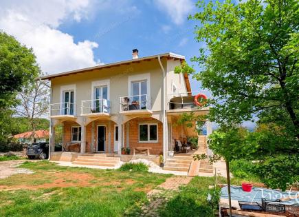 Casa para 430 000 euro en Tivat, Montenegro