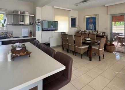 Piso para 1 800 000 euro en Limasol, Chipre