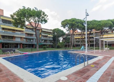 Apartment for 650 000 euro in Gava Mar, Spain