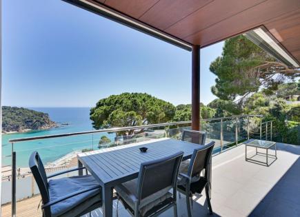 House for 1 900 000 euro on Costa Brava, Spain