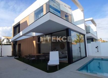 Villa für 647 000 euro in Pilar de la Horadada, Spanien