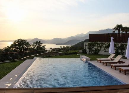 Villa für 2 500 000 euro in Budva, Montenegro