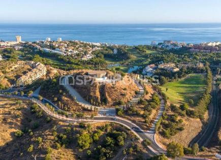 Apartment for 430 000 euro in Benalmadena, Spain