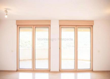 Apartment for 250 000 euro in Becici, Montenegro