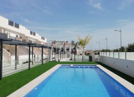 Appartamenti per 370 000 euro a Pilar de la Horadada, Spagna