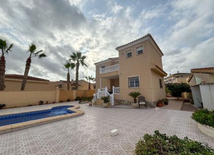 Chalet für 1 700 euro pro Monat in Ciudad Quesada, Spanien