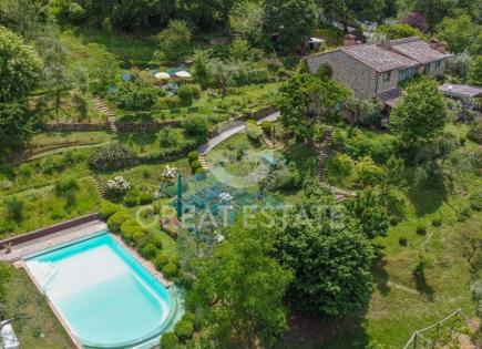 Casa para 550 000 euro en Paciano, Italia