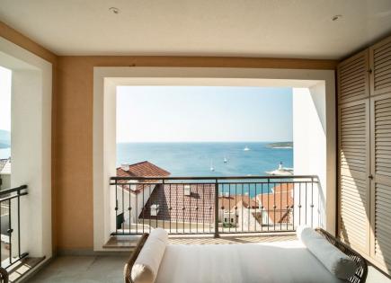 Apartment für 620 000 euro in Halbinsel Luštica, Montenegro