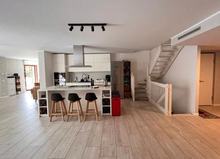 Appartement pour 660 000 Euro dans la province de Monza et de la Brianza, Italie
