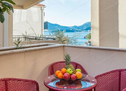 Piso para 260 000 euro en Budva, Montenegro