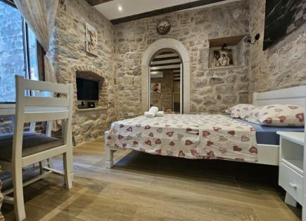 Appartamento per 175 000 euro a Kotor, Montenegro