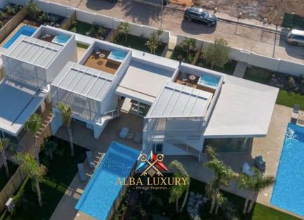 Villa for 800 000 euro in Ragusa, Italy