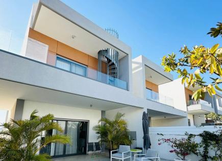 House for 2 750 euro per month in Agios Athanasios, Cyprus