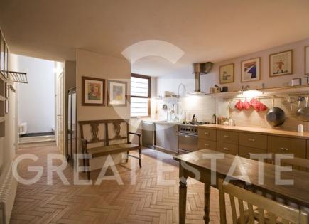 Apartamento para 220 000 euro en Citta della Pieve, Italia
