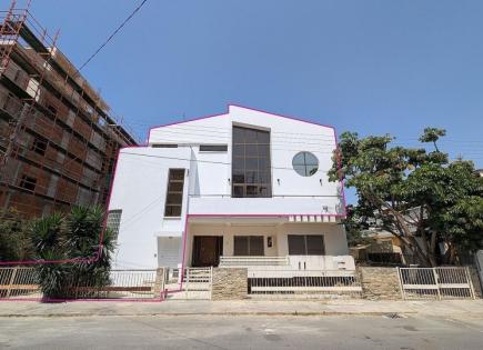 Apartment for 290 000 euro in Larnaca, Cyprus