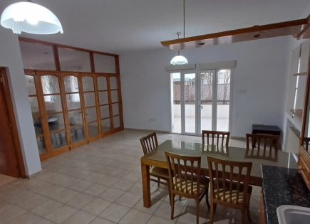Haus für 1 800 euro pro Monat in Larnaka, Zypern